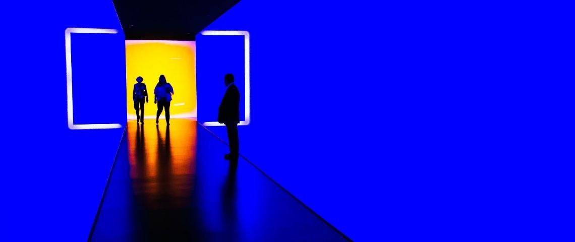 Transformations , innovations, comment relever les nouveaux défis ? Bleu, exposition, innovation, futur