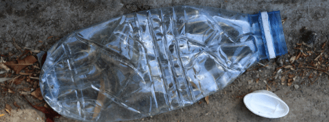 Comment Evian sert de support à une polémique lancée par l'extrême droite Comment Evian sert de support à une polémique lancée par l'extrême droite