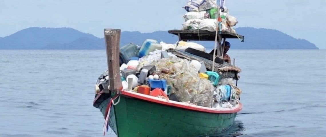 Impact Track dévoile sa nouvelle plateforme d’évaluation d’impact social Bateau rempli de plastique