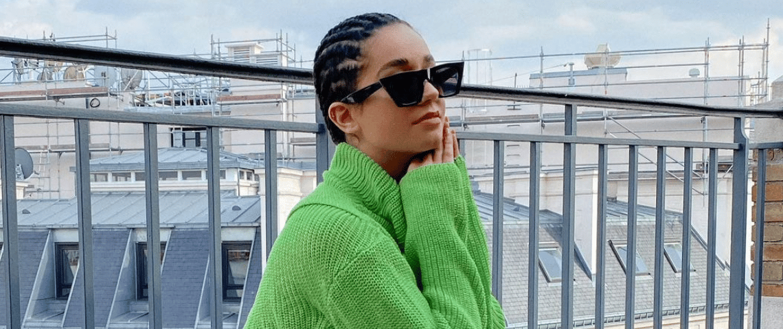 Le top des influenceuse Instagram française en 2021 L'influenceuse Lena Mahfouf sur un balcon