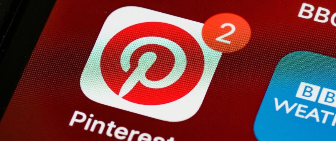 Pinterest lance sa toute première campagne marketing, « Et si leur prochain...était sur Pinterest », à destination des annonceurs. Logo Pinterest