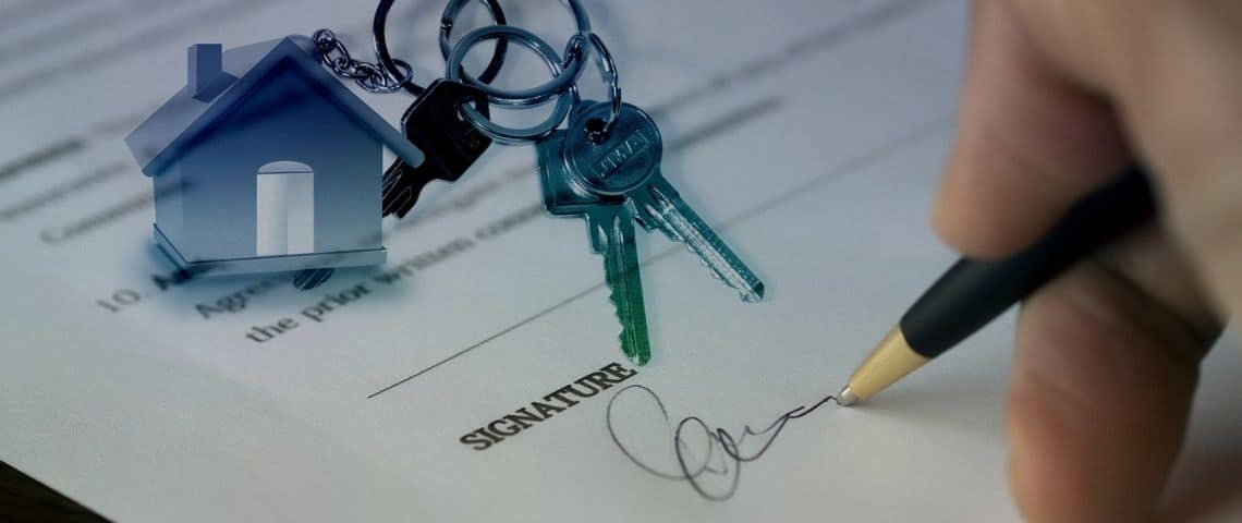 La neo agence immobilièrte Hosman lève 6 millions d’euros pour accélérer la révolution immobilière en france Contrat signé avec un jeu de clé posé dessus