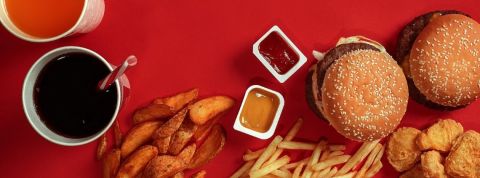 McDonald's adopte le Nutri-Score en France Des burgers, frites et sauces McDonald's