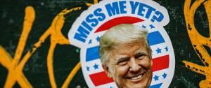 Sticker de Donald Trump avec le texte "Miss me yet" (je vous manque déjà?)