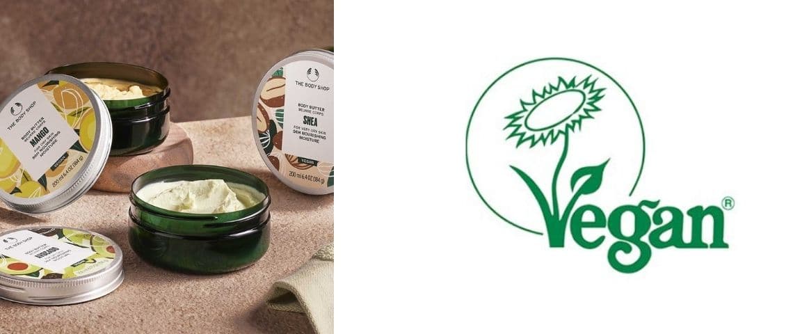 The Body Shop annonce son ambition de devenir la première marque mondiale de produits cosmétiques à certifier 100 % de ses formules de produits par The Vegan Society d’ici 2023. Produits The Body Shop et le logo Vegan
