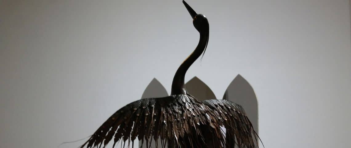 Comment les jeunes artistes envisagent-ils la fin du monde ? Un oiseau dans une marée noire