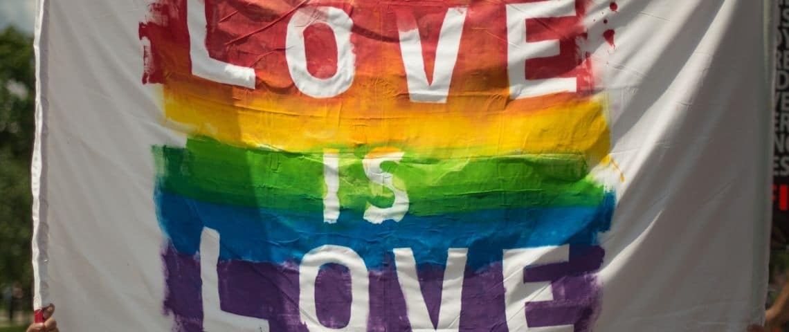 Yubo célèbre sa communauté LGBTQIA+ à travers un programme inédit de talks et l’intégration de 35 nouveaux genres au sein de son application Drapeau LGBT avec le message - Love is Love -