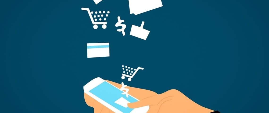 TF1 PUB lance une offre à la performance pour répondre aux enjeux drive-to-web des pure players. Illustration : Smartphone duquel sortent un caddie de supermarché, une carte de crédit, un panier