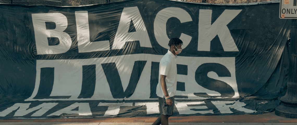 BLM aux Etats Unis L'auteur afro-américain refuse de penser avec sa peau