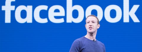 Facebook Files Coussin Cœur, Coussin like Facebook, coussin emoji horreur