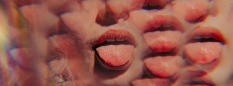 Cette entreprise veut nous faire aimer les voix de synthèse ? Supperposition de bouches qui tire la langue