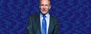Tim Berners-Lee sur fond de lignes de codes