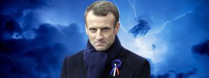 Emmanuel Macron devant un ciel orageux
