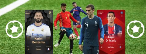 Le modèle Sorare à la loupe : comment la startup française réinvente le gaming Des joueurs de foot et des cartes Sorare sur un terrain de foot