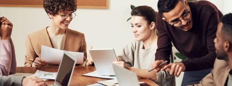 employés heureux en entreprise