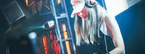 Heardle, Dj, platines Dj sur ses platines