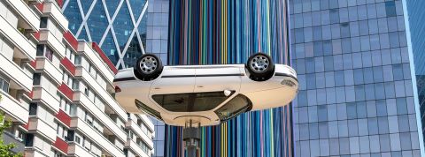 Katell-Ar-Gow une voiture en lévitation à l'envers