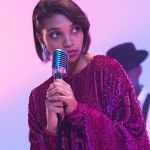 Jeune chanteuse métisse