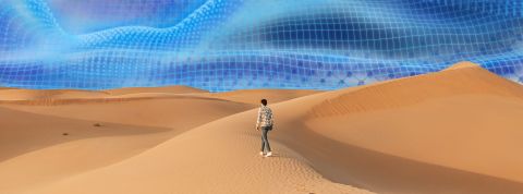 desert une homme traverse le désert