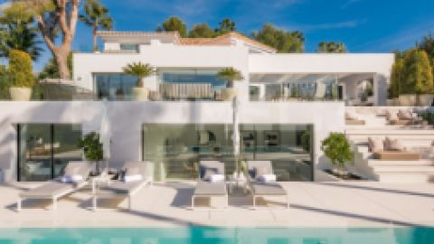 Villa de luxe moderne avec piscine