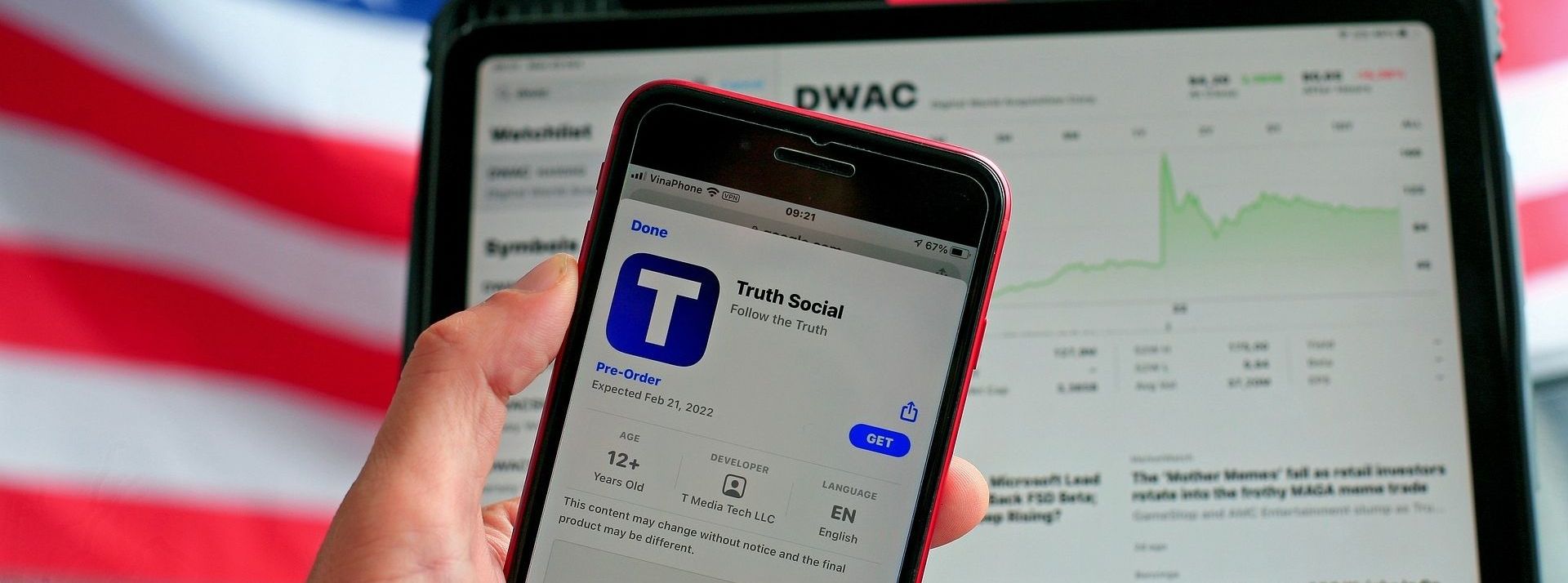 Lundi 18 avril 2022, Truth Social, la plateforme de médias sociaux de Donald Trump, a à nouveau été frappée par une série de pannes. - L'ADN Visuel de l'application Truth Social