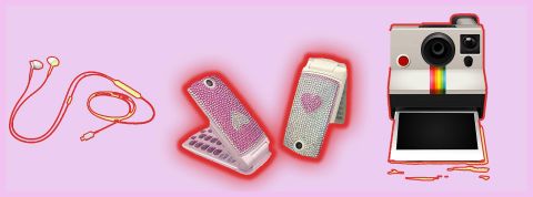 Pour ce regain d'intérêt pour les téléphones à clapet ? Vieux mobile à clapet, écouteurs filaires, Polaroid