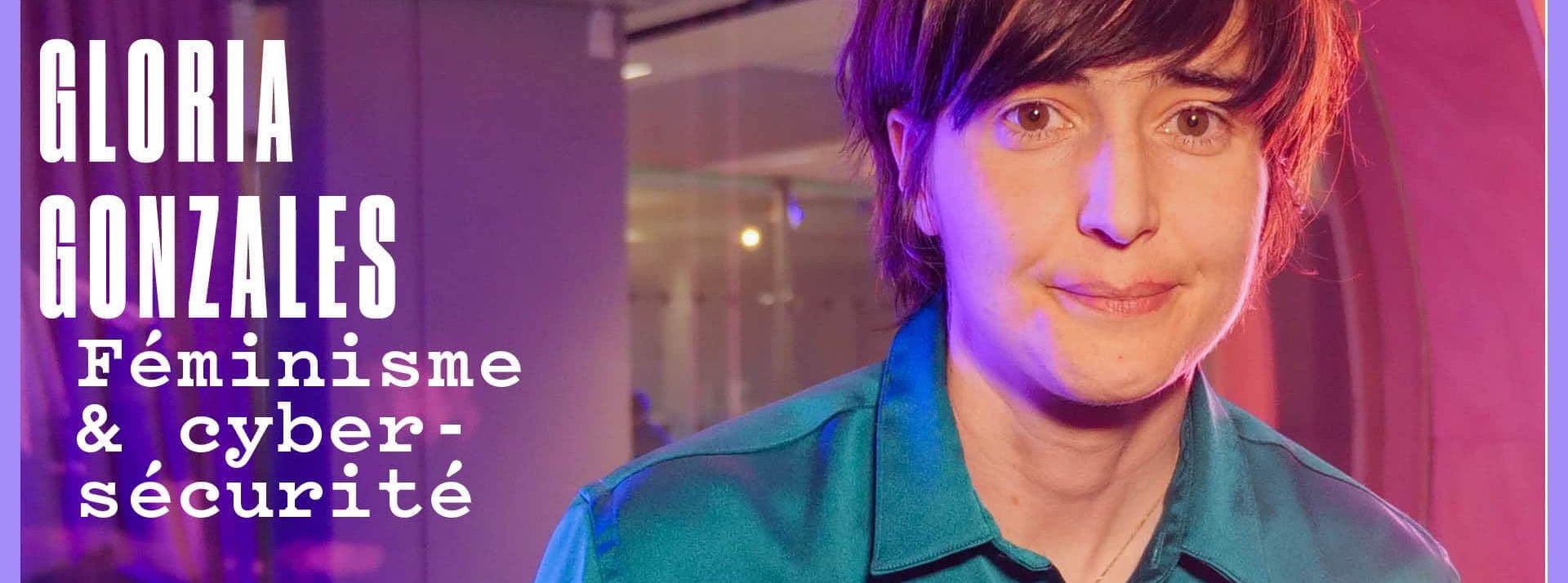GloriaGonzales_YouTube portrait de femme à côté d'un titre