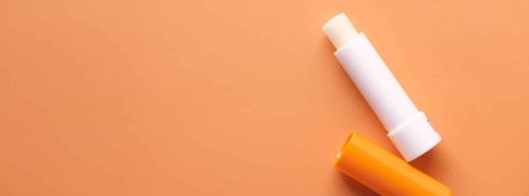 TikTok : un nouveau challenge pousse les utilisateurs au suicide Tube de baume à lèvres