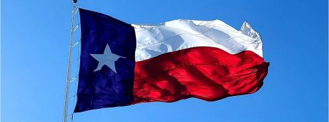 Au Texas, les réseaux sociaux s’exposent à des poursuites s’ils suppriment du contenu enfreignant leurs règles. Drapeau du Texas