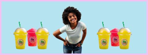 C'est quoi les dirty sodas ? Sur fond bleu, des sodas rose et jaunes