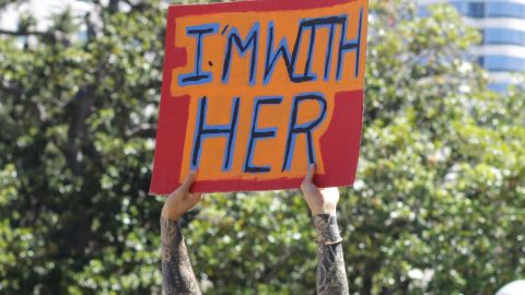 Pancarte : I'M with Her