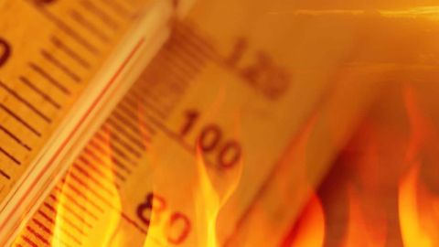 Thémomètre entouré de feu