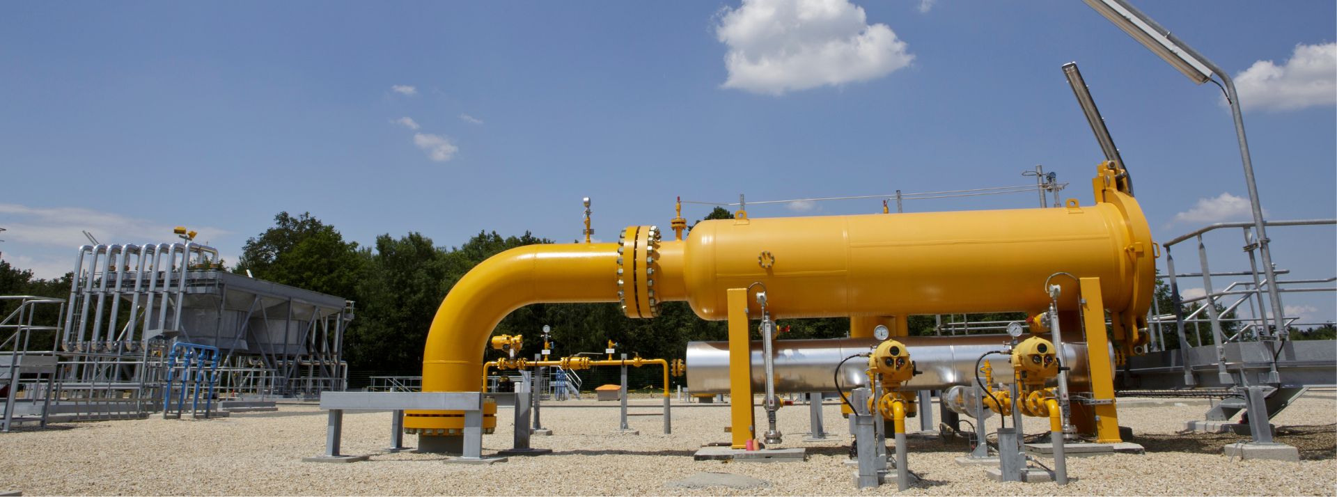 Station de compression jaune