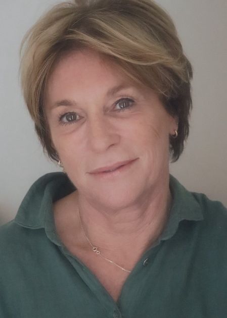 Portrait de Virginie de la Grange, Fondatrice de GRANGE PRODUCTIONS L'ADN