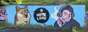 Mur à Drohobych, Ukraine avec tag de mème 9gag