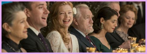 Il est tant pour les riches de passer à table Des hommes et des femmes riches à table