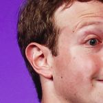 Mark Zuckerberg a l'air contrit