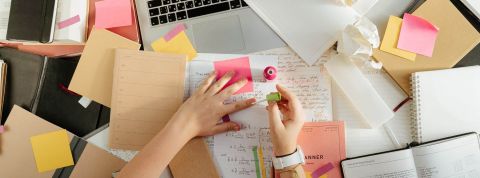 Étude : 37 % des actifs sont proches du « quiet quitting » Bureau de travail