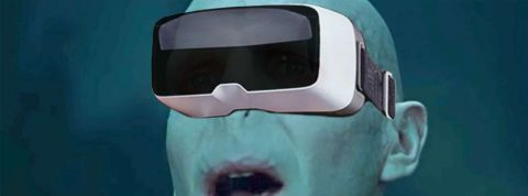 Métavers le mot - voldemort - de la tech Voldemort portant un casque VR