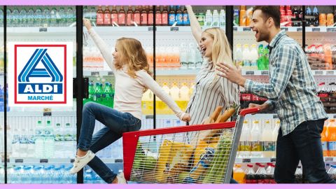 Une famille dans un rayon de supermarché