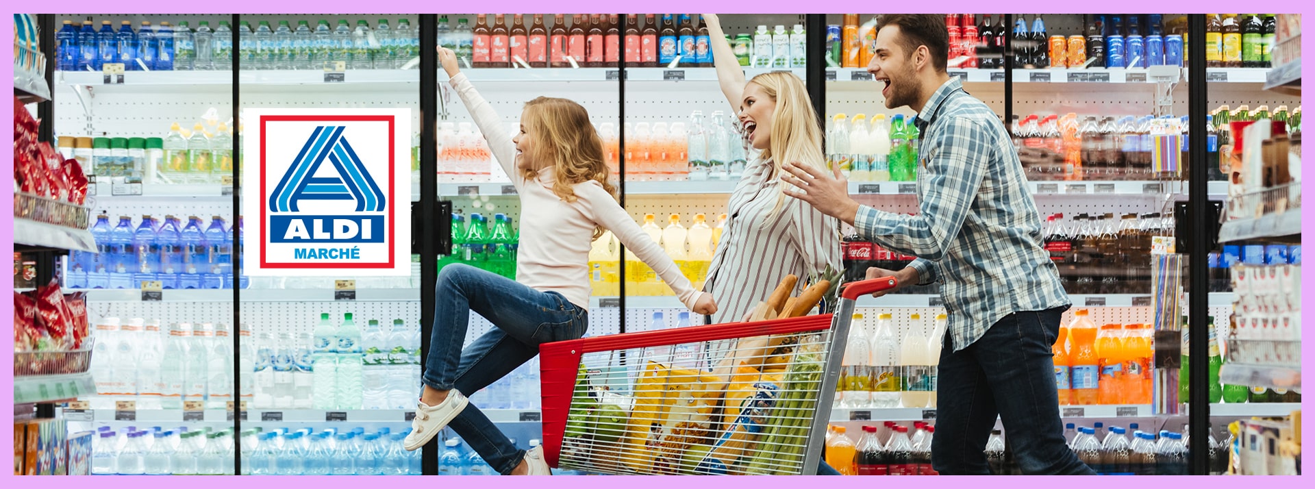 Une famille dans un rayon de supermarché