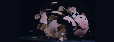 54 % des salariés interrogés déclarent que leur salaire actuel ne leur permet plus de faire face à la hausse du coût de la vie. Tirelire rose qui explose