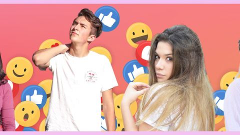 Des adolescents sur fond rose