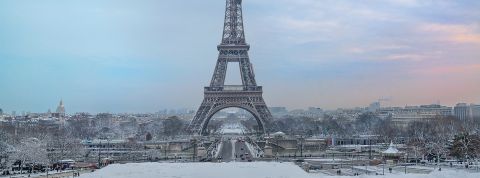 Coup de froid sur l'immobilier Vue de la Tour Eiffel sous la neige