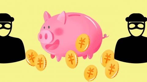 Un cochon tirelire entouré de deux voleurs