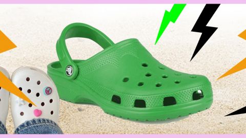 Des crocs sur fond jaune clair