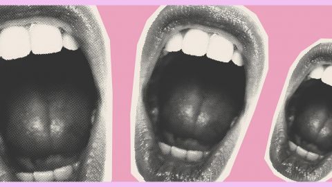 Trois grandes bouches ouvertes sur fond rose