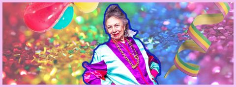 Les boomers aussi ont des rêves Une femme vêtue de manière colorée