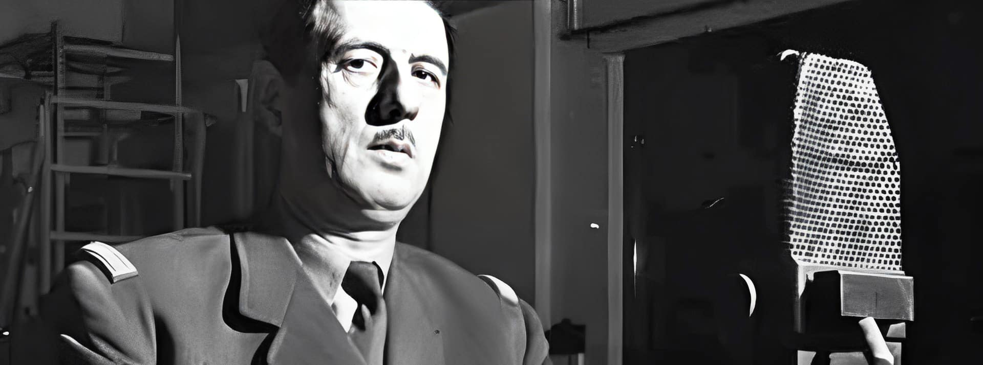 DeGaulle - L'ADN de-gaulle-micro