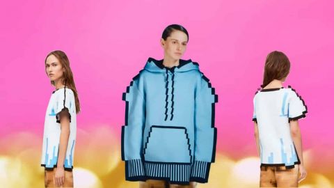 Trois personnes habillées de la collection Pixels Loewe